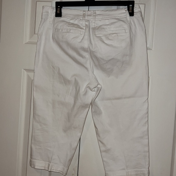 St John’s  Bay white ivory capris crop pants size 4 petite - Picture 3 of 8